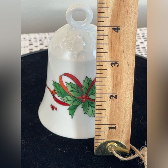 Vintage ceramic Holly & berries Christmas bell | JAPAN | vintage bell Christmas - Picture 3 of 10